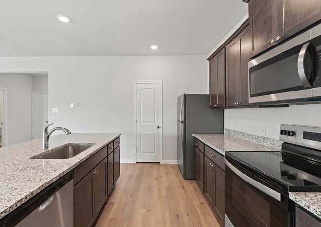 905 Cottonwood Ave unit 38553214, Hutchins, TX 75141 - photo 7