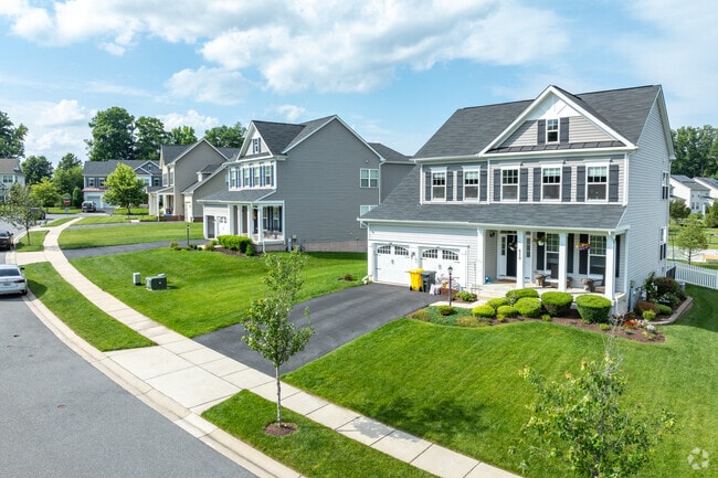 Live in a new traditional build in Crofton.