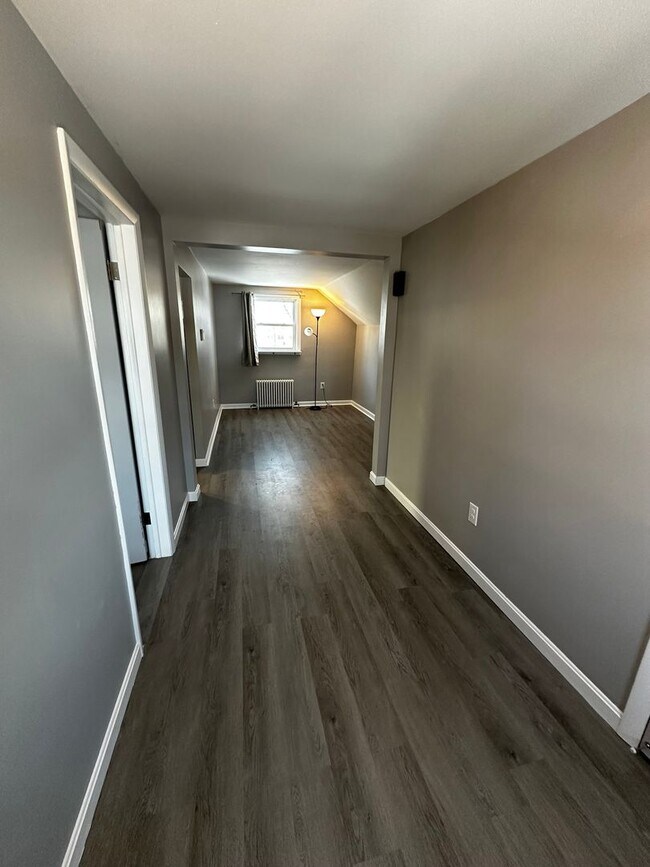 176 Park St unit 176 Park St 2, Burlington, VT 05401 - photo 3