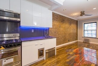 221 E 11th St Unit 1A, New York, NY 10003