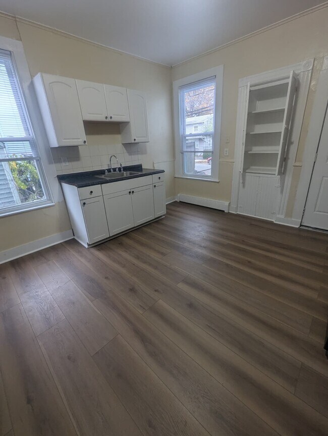 48 2nd St Unit 1, New Haven, CT 06519