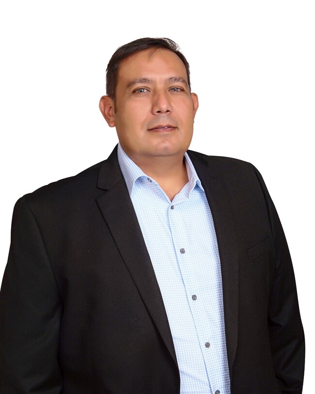 Agent Photo