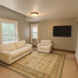 202 3rd St Unit 2, Ann Arbor, MI 48103