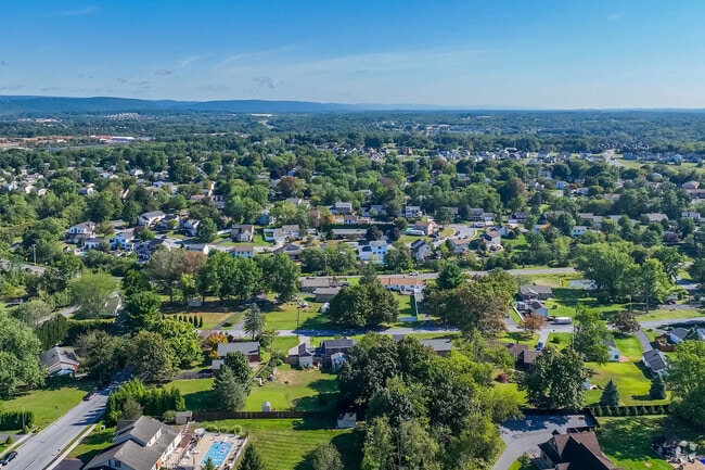The Colonial Park neighborhood is a quiet suburban area.