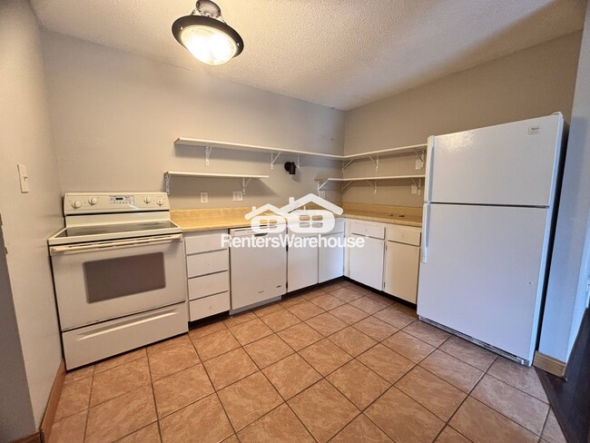 1831 Fuller Rd, West Des Moines, IA 50265 - photo 7