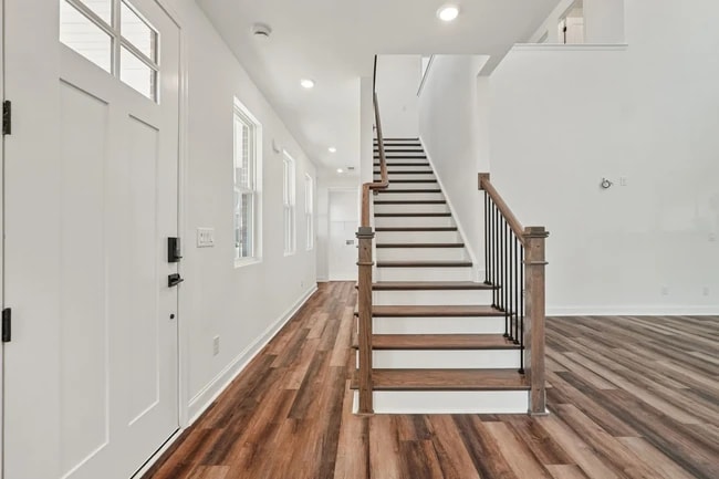 608 Mercury Dr, Tega Cay, SC 29708 - photo 2