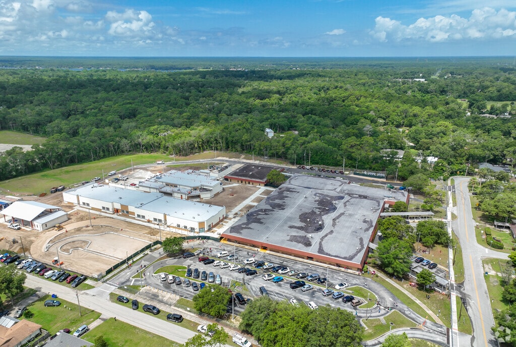 Woodward Elementary in Daisy Lake Is Located On Woodward Avenue In Deland Fl.
