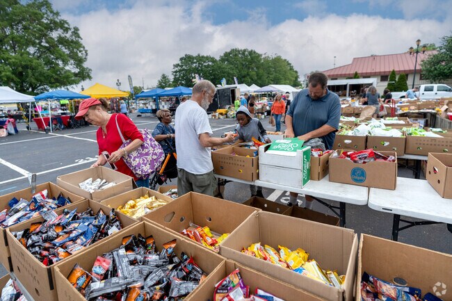The Raleigh Market in West Raleigh is a great way to spend the weekend.