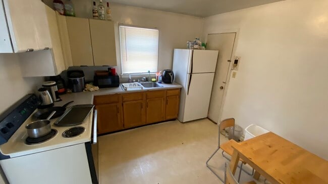 114 Lucas Dr, Blacksburg, VA 24060 - photo 7