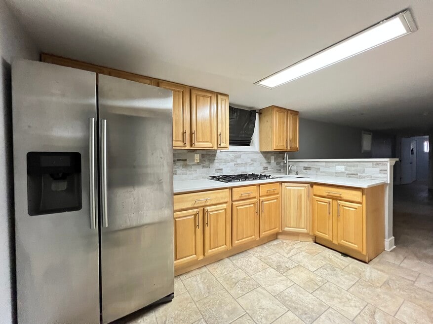 41 Randolph Ave unit Basement, Jersey City, NJ 07305 - photo 1