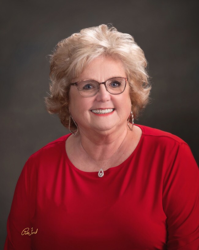Laura StClair