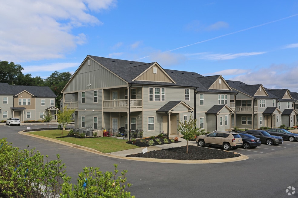 Joiner Crossing Apartments 724 Tarvin Cir, Grovetown, GA