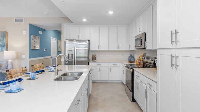 19116 Scallop Loop, Lakewood Ranch, FL 34211 - photo 3