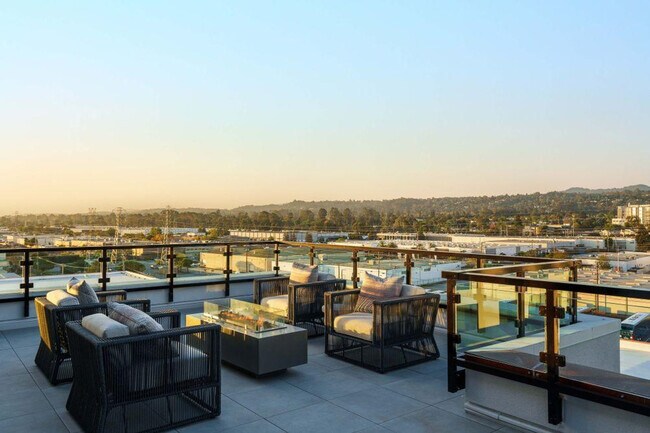 1 Adrian Ct unit ID1266175P, Burlingame, CA 94010 - photo 5