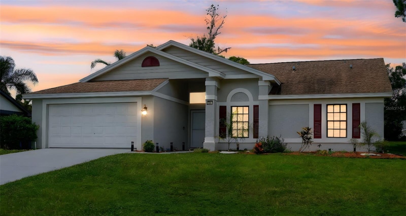 8141 Golf Club Ct, Hudson, FL 34667 - photo 1