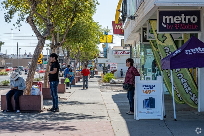 The San Luis Port of Entry connects the U.S. and Mexico.