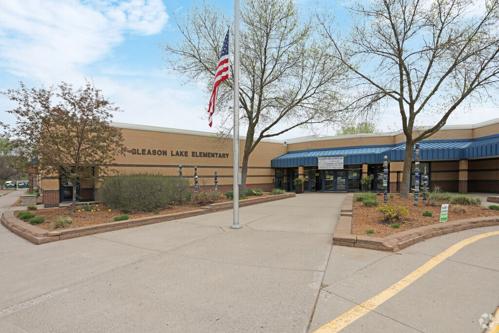 Gleason Lake Elementary School, Plymouth MN Rankings & Reviews