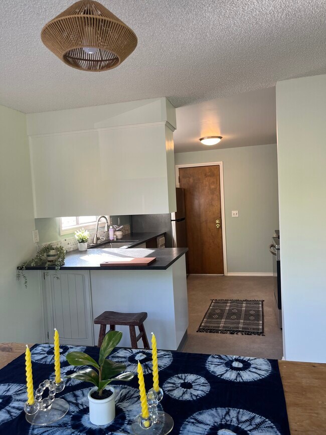 343 NE 63rd Ave, Portland, OR 97213 - photo 5