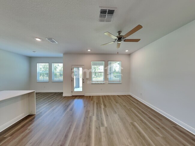 14642 Cedar Trunk Terrace, Bradenton, FL 34211 - photo 6