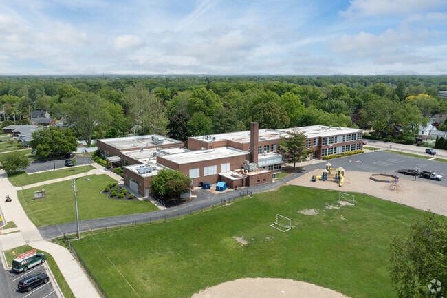 Lincoln Elementary School in Saint Joseph, MI.