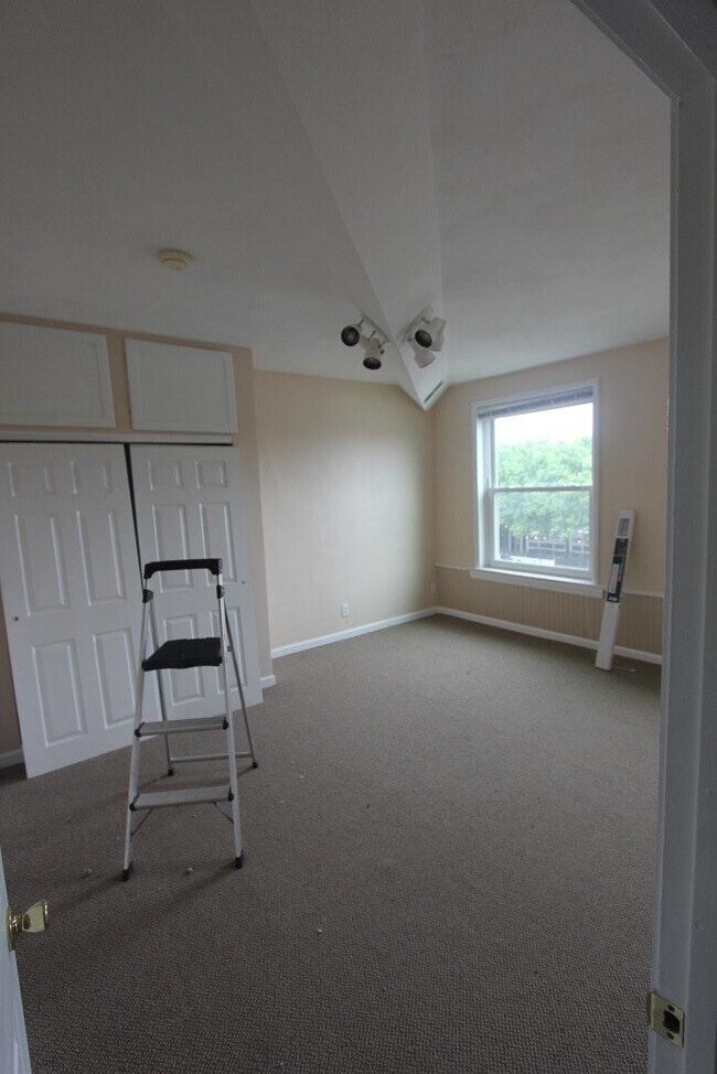 6322 Victoria Ave unit 1st Floor, Saint Louis, MO 63139 - photo 6