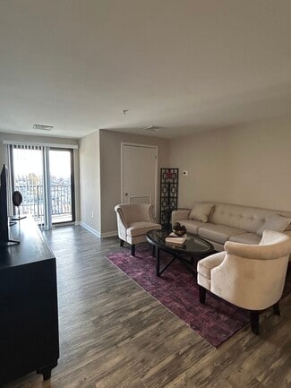 371 Bergen Blvd, Fairview, NJ 07022