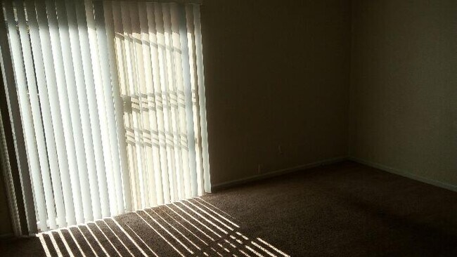 421 Cumbrian Ct, Fayetteville, NC 28314 - photo 6