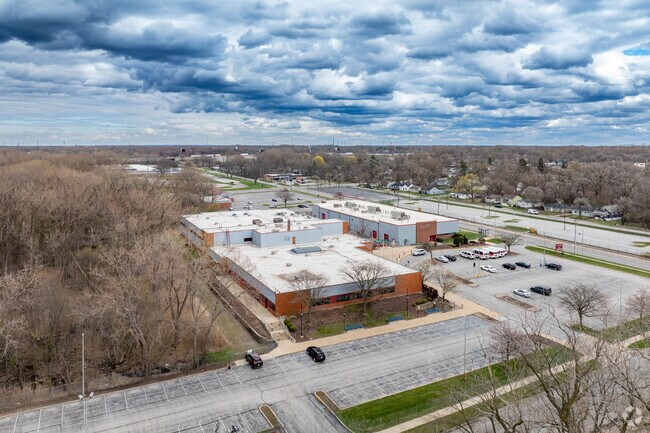 Gary Virtual Academy
Public Elementary & Middle School aerial.