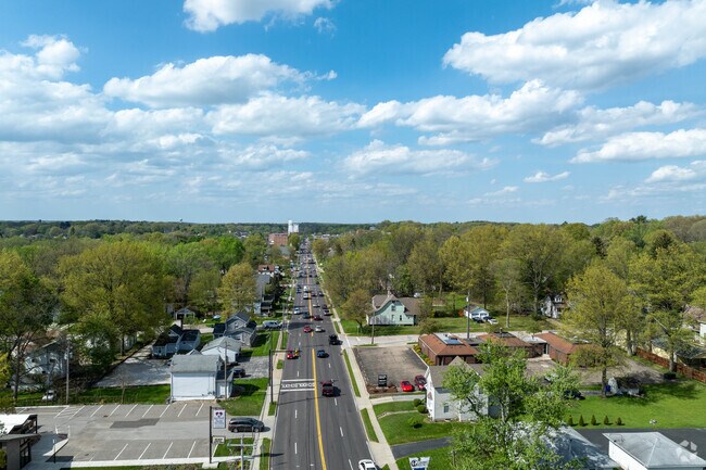 Traffic runs down Rt. 43 through Kent OH.