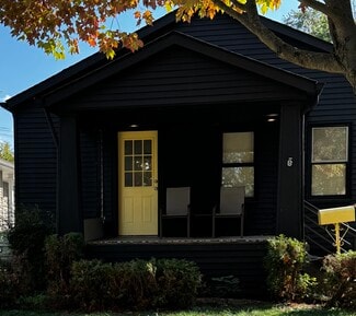 1492 Bennaville Ave, Birmingham, MI 48009