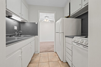 44 Olcott Dr, Manchester, CT 06040