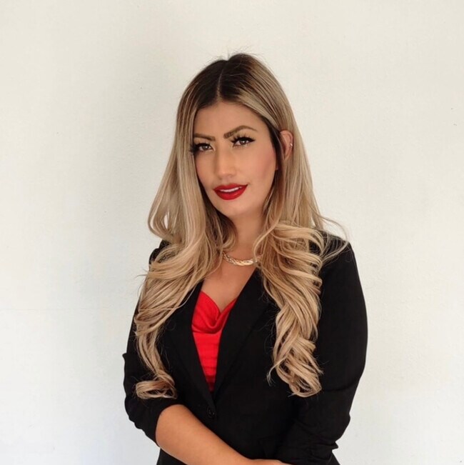 Agent Photo