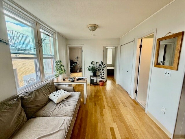 1 Noyes Place unit 8, Boston, MA 02113 - photo 4