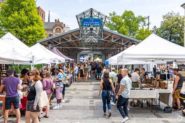 The Lexington Farmer's Market's peak season runs from April to October in Downtown Lexington.