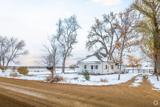The original farmhouses of Terry Lake add charm to the area.