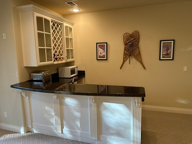 1404 SW Dickinson Ln, Portland, OR 97219 - photo 5