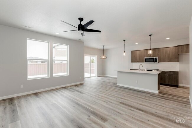 4256 E Kalinga St, Meridian, ID 83642 - photo 7