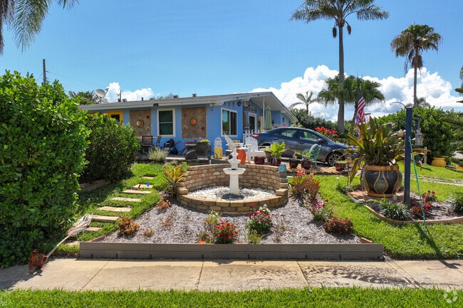 Some homes have decorative landscaping in Lake Worth Corridor neighborhood.