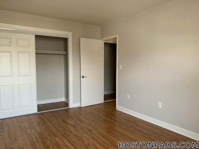 9 Bronsdon St unit 21B-C, Brighton, MA 02135 - photo 4