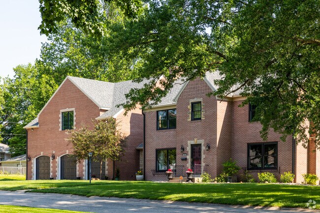 Modern traditional homes in Ashland are becoming increasingly popular, selling between $220 - $410 thousand.