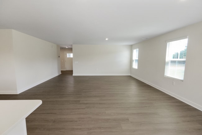 3081 Stonemill Trail, Boiling Springs, SC 29316 - photo 7