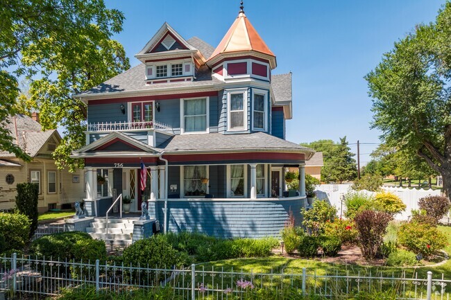Explore Victorian charm in Grand Junction, CO, where elegance meets modern living.