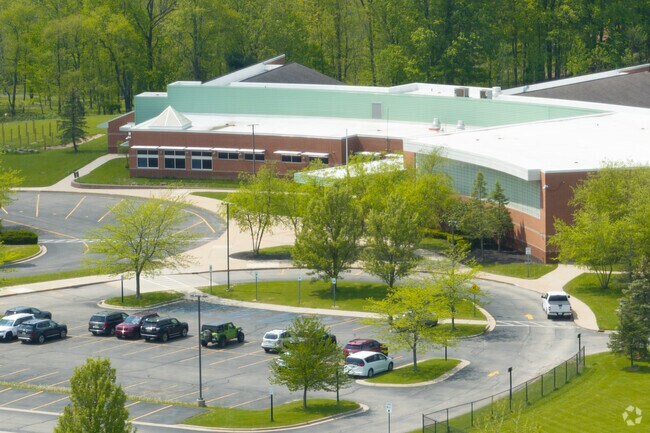 Murray Lake Elementary School in Lowell, MI.