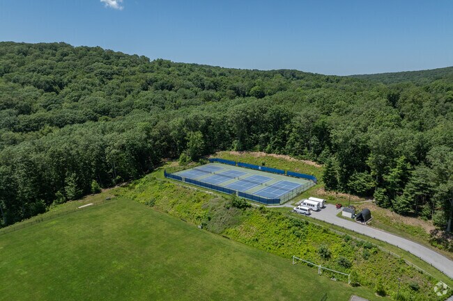 Washington Montessori School at 240 Litchfield Tpke, New Preston, CT 06777.