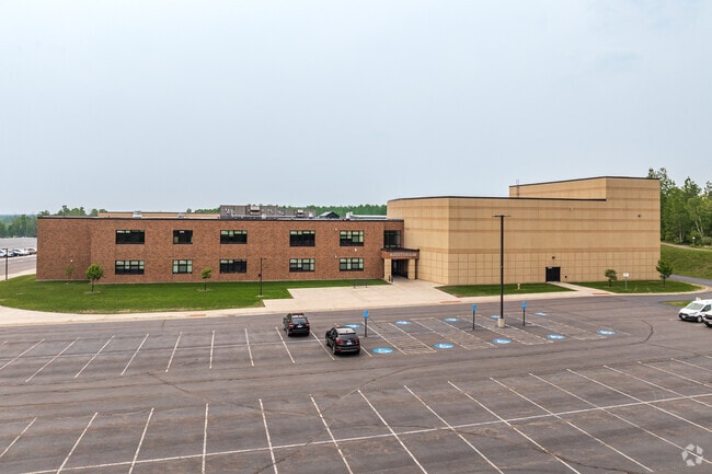 Hermantown middle school has a student-teacher ratio of 15-1 and the senior high has a ratio of 23-1