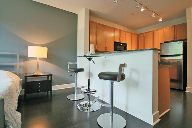 891 S Clark St, Chicago, IL 60605 - photo 2