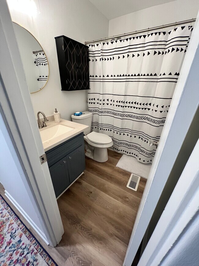 2530 Rolling View Dr SE unit B, Smyrna, GA 30080 - photo 4