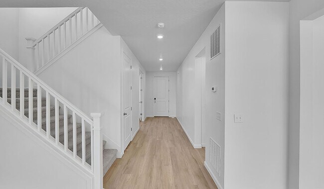 2056 E Dolan Dr, Lake Point, UT 84074 - photo 5