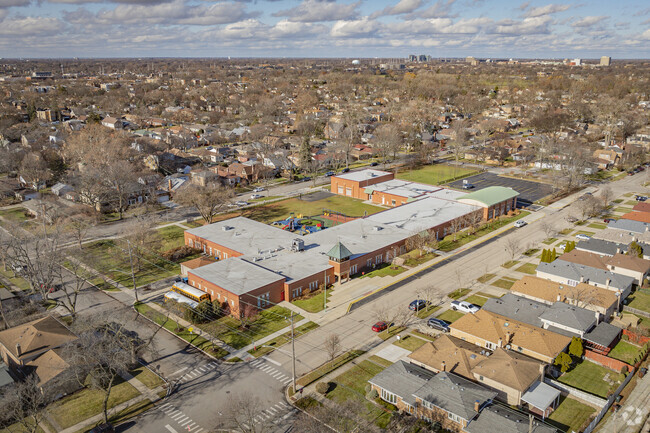 Elizabeth Meyer School