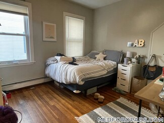 15 Taylor St Unit 1, Medford, MA 02155